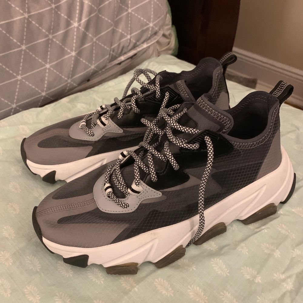 Chunky Ash Dad Sneakers